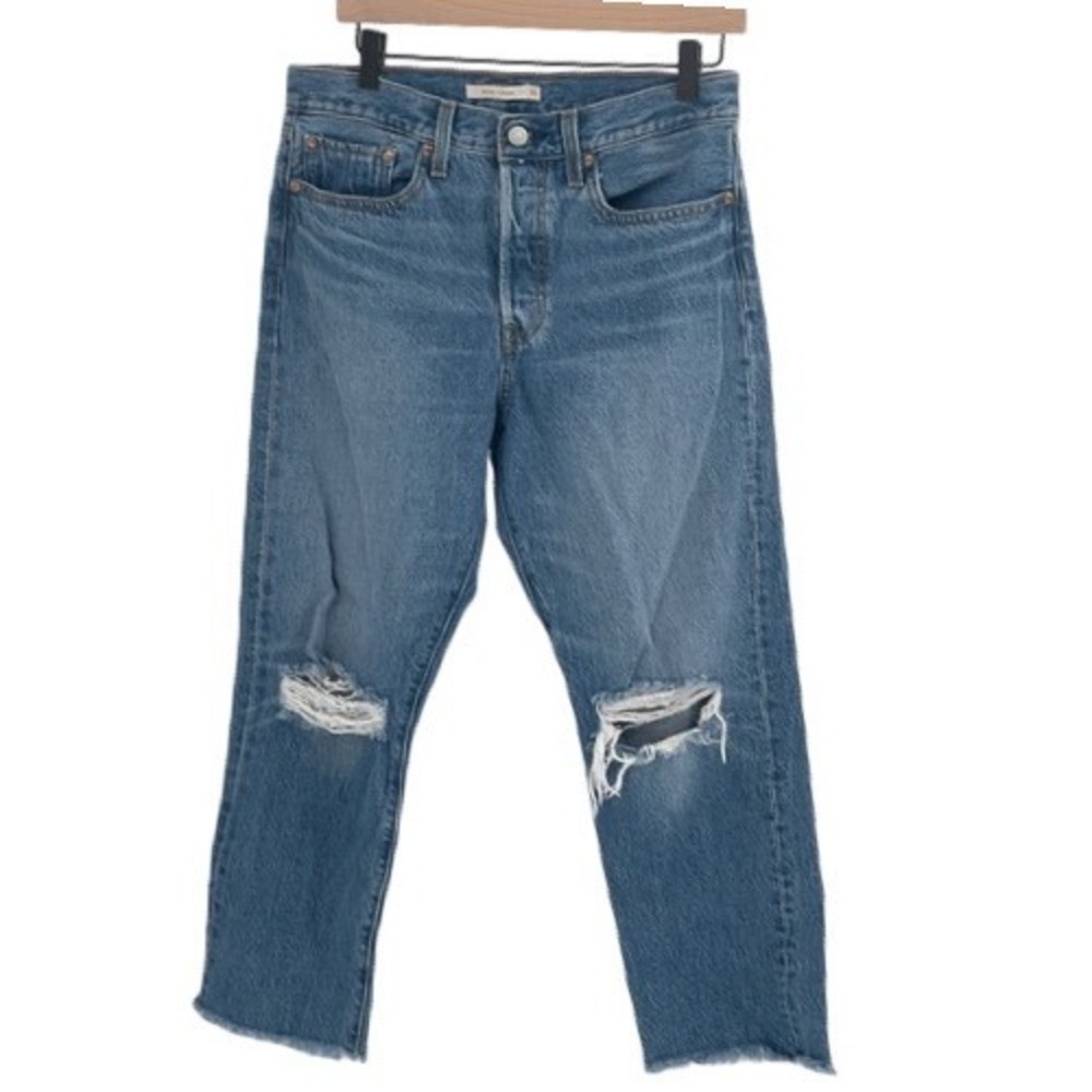 Levi's Jeans Wedgie Straight Leg Women Size 30 x 26 Blue High Rise Distressed